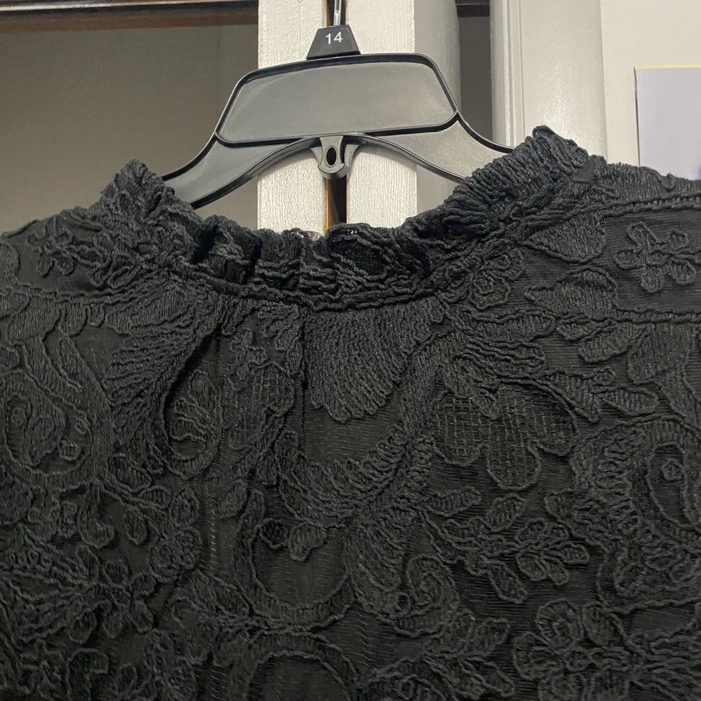 Dress - Picture 3 of 5